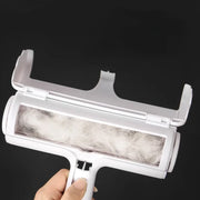 Effortless Pet Hair Removal: Roller Remover for Clean, Fur-Free Surfaces